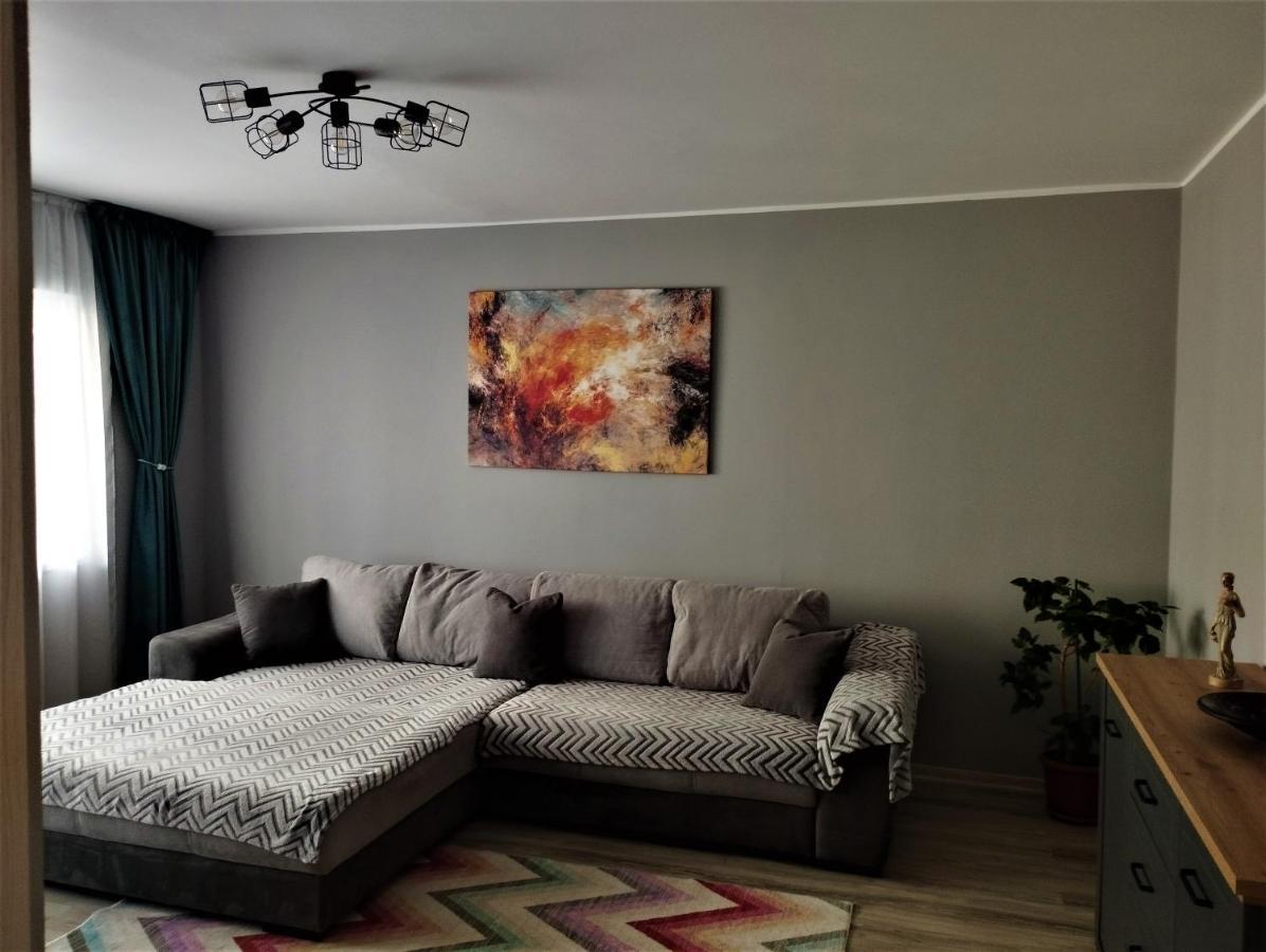 Central Lala Apartament Lägenhet Braşov Exteriör bild