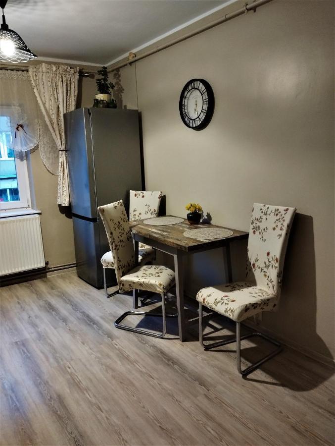 Central Lala Apartament Lägenhet Braşov Exteriör bild