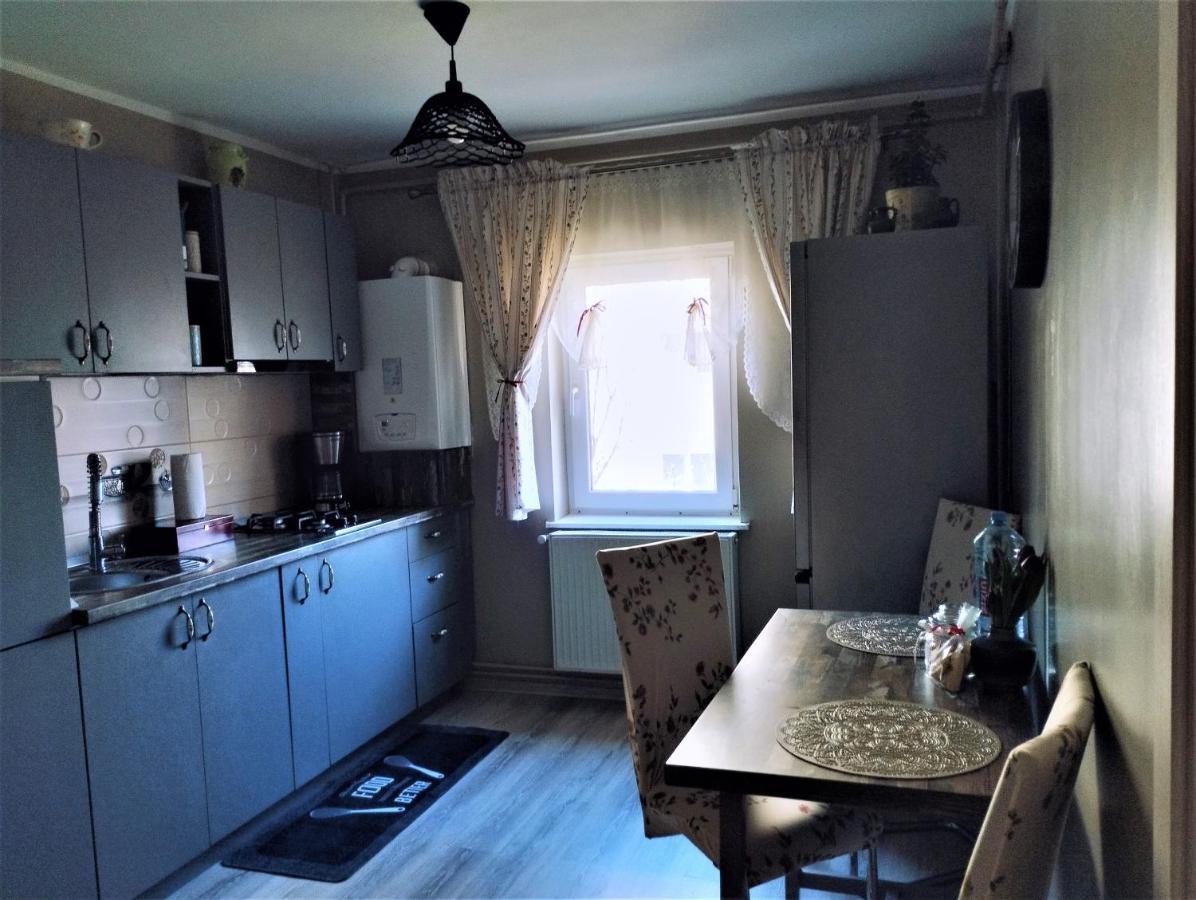 Central Lala Apartament Lägenhet Braşov Exteriör bild