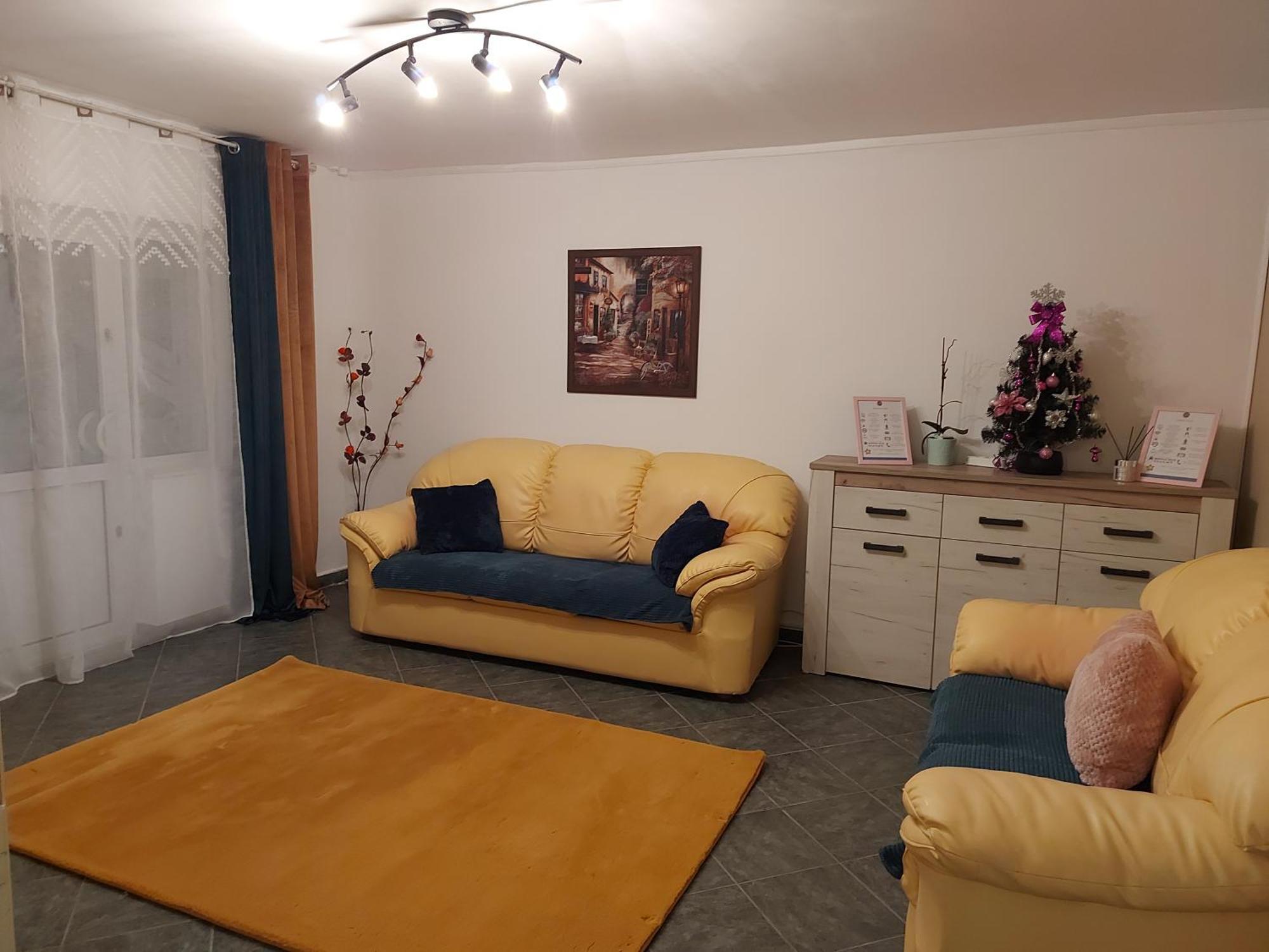 Central Lala Apartament Lägenhet Braşov Exteriör bild